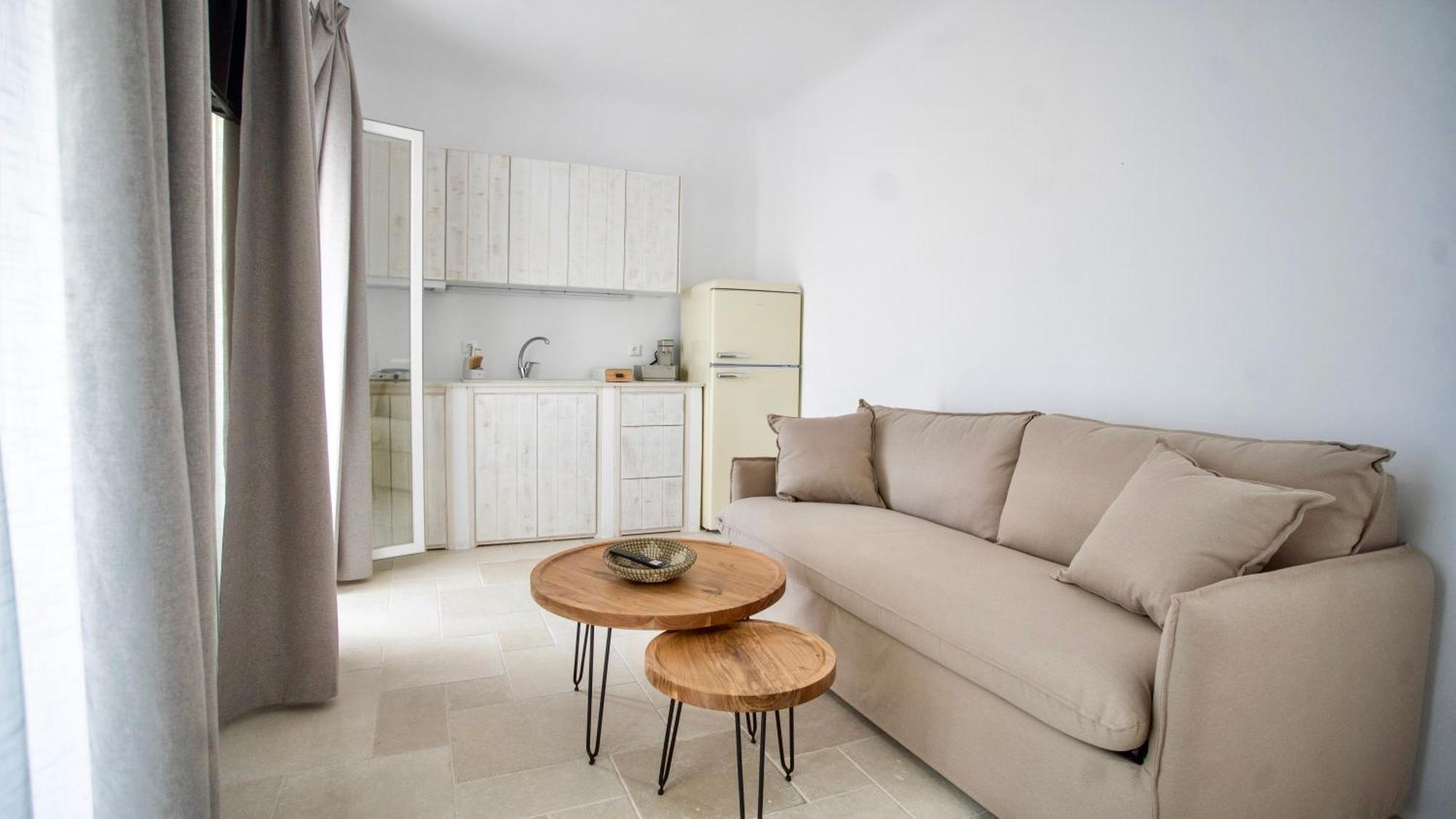 Gaia Mykonos Villas & Suites タグー エクステリア 写真